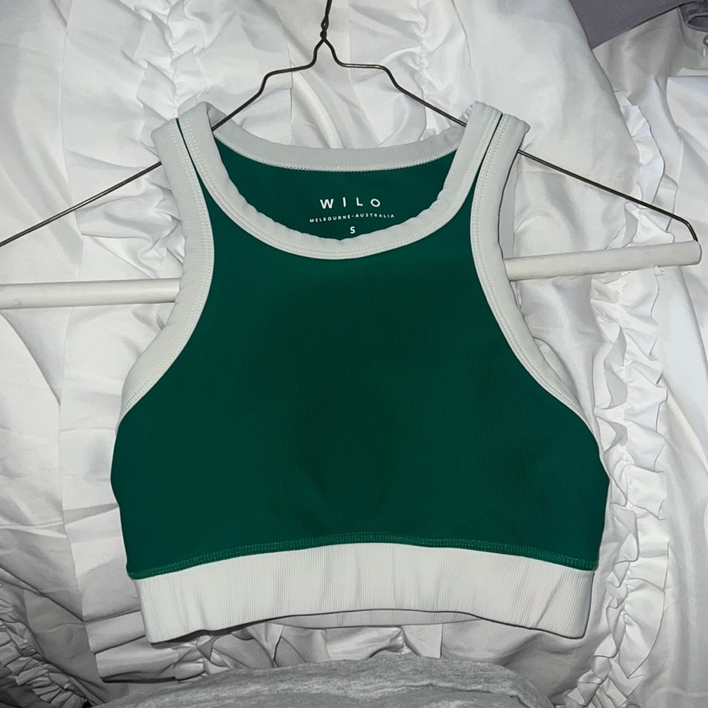 WILO crop tank top